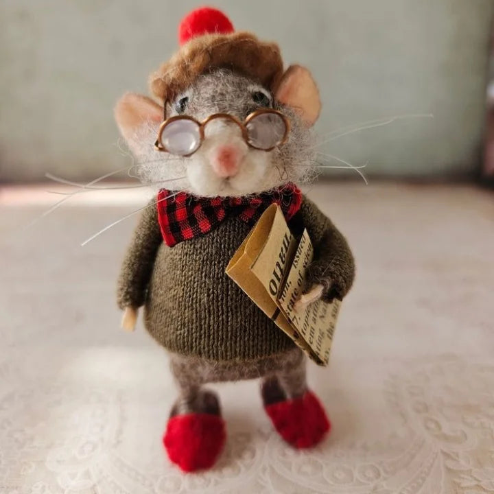 WhiskerWool™ - Handmade needle-felted mouse