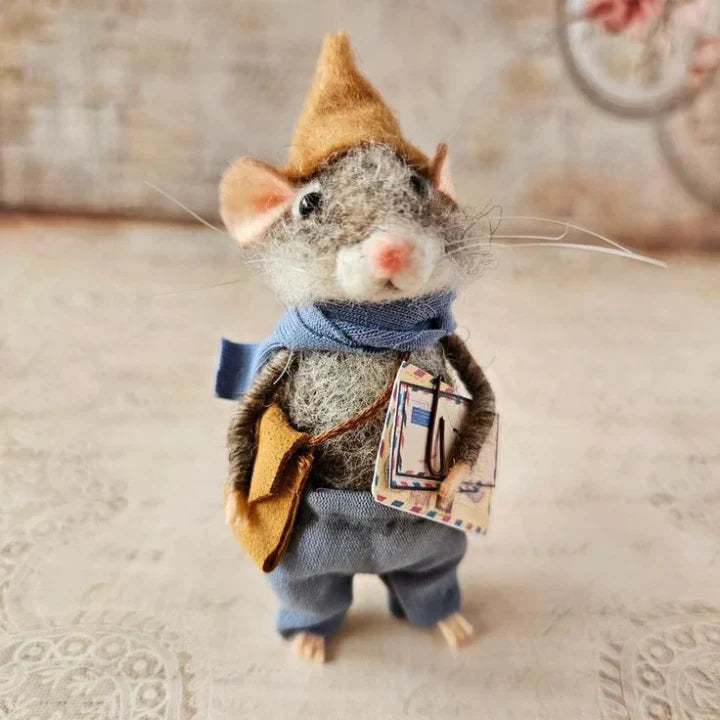 WhiskerWool™ - Handmade needle-felted mouse