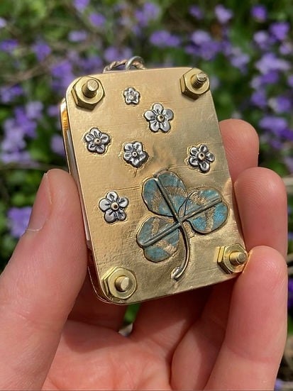BloomPocket™ - Portable Flower Press