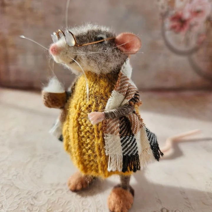 WhiskerWool™ - Handmade needle-felted mouse
