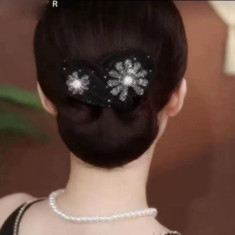 FloraTwist™ - Floral bun maker