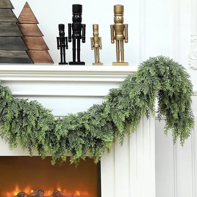 PineAura™ - Realistic Christmas Garland