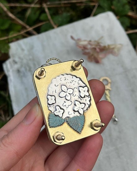 BloomPocket™ - Portable Flower Press