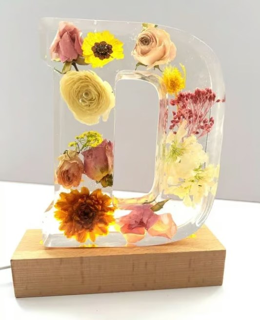 FloraGlow™ - Floral Resin Light