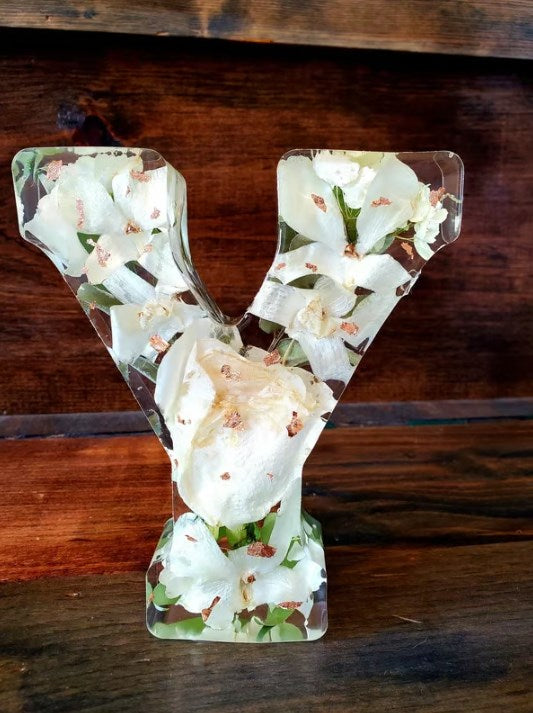 FloraGlow™ - Floral Resin Light