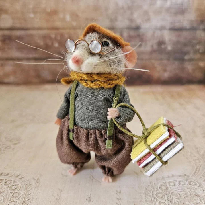 WhiskerWool™ - Handmade needle-felted mouse