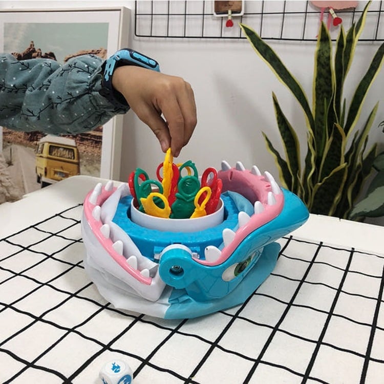 BiteBlitz™ - Shark Bite Family Game