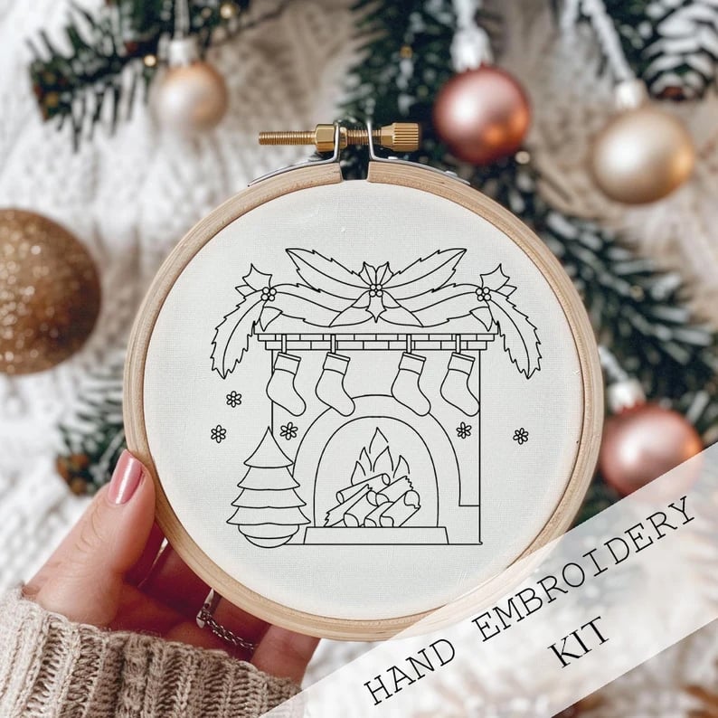 HollyHoop™ - Holiday Embroidery Kit